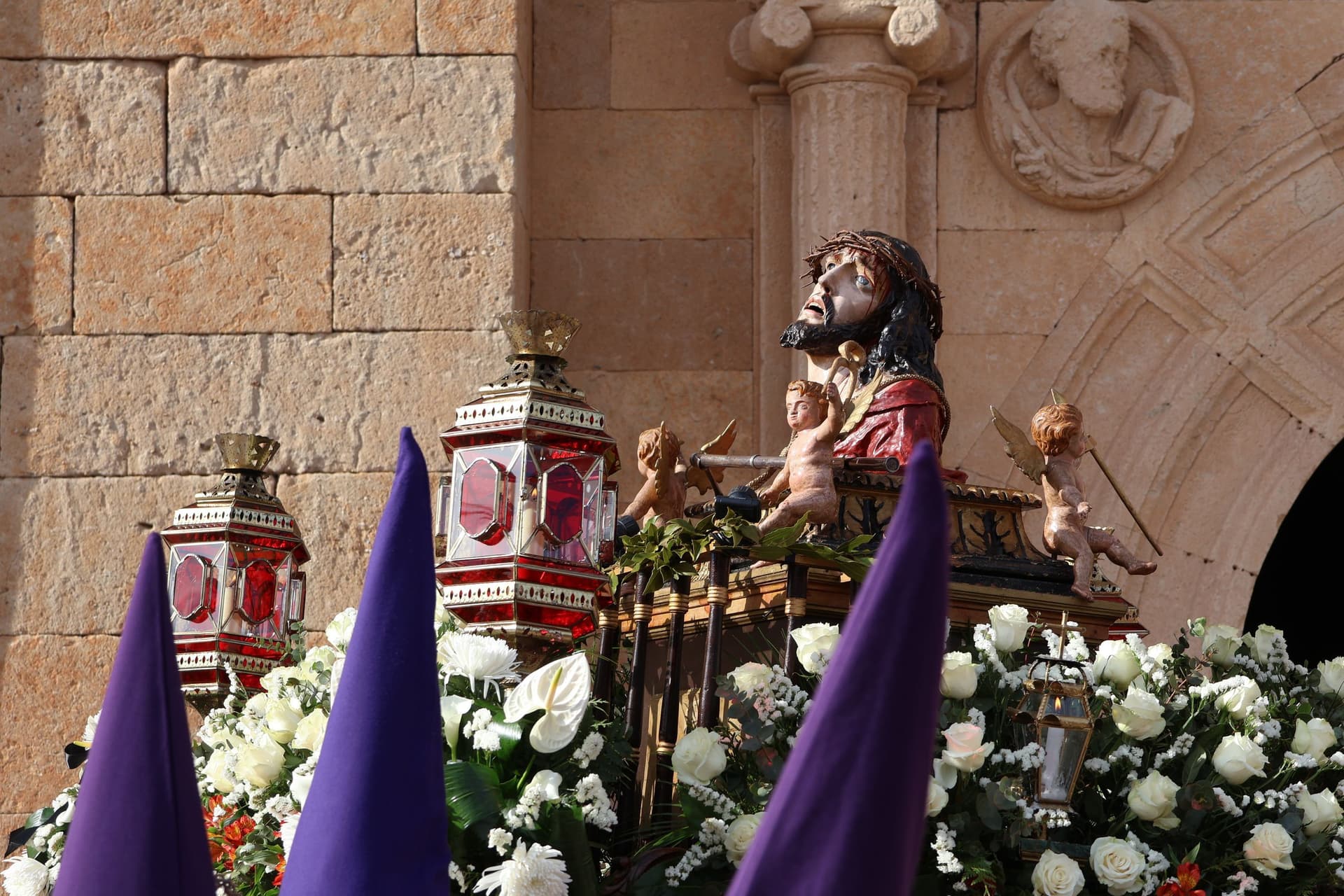 (96) GALERÍA | Revive en imágenes la procesión del Santo Entierro en Fuentesaúco