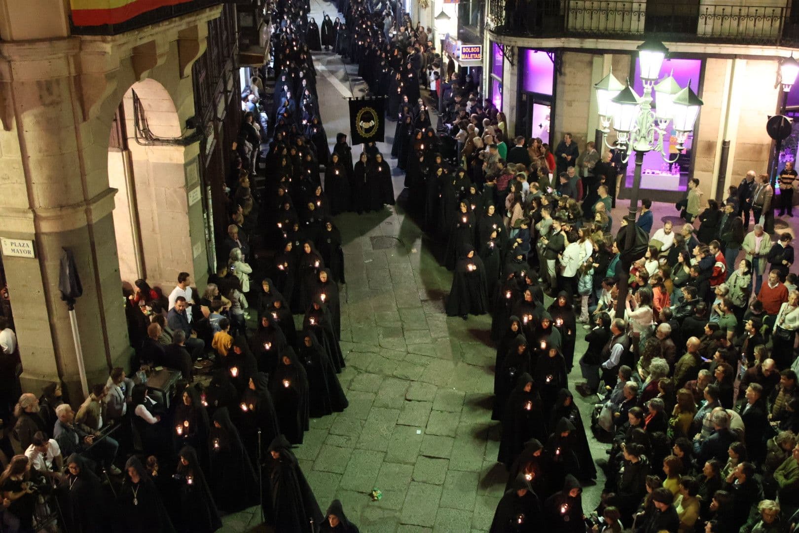 (17) GALERÍA | Revive en imágenes la procesión de la Soledad