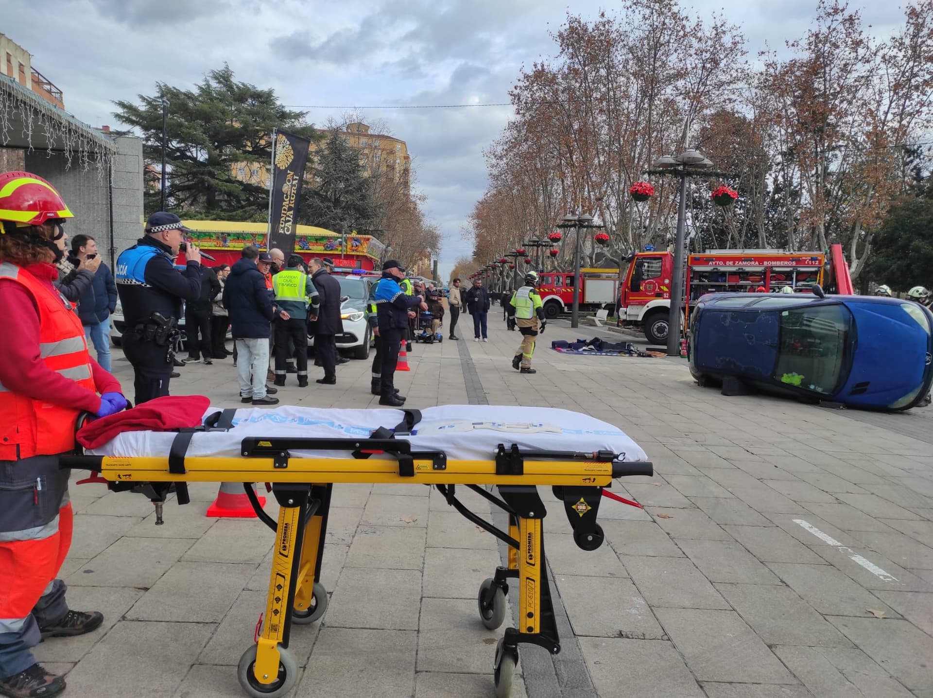 (4) GALERÍA | Simulacro de un accidente de tráfico por positivo en alcohol y drogas en La Marina