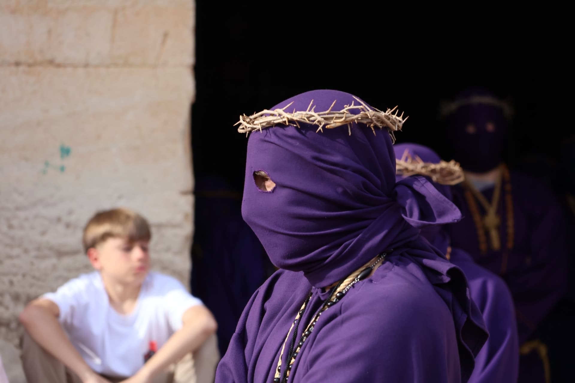 (94) GALERÍA | Revive en imágenes la procesión del Santo Entierro en Fuentesaúco