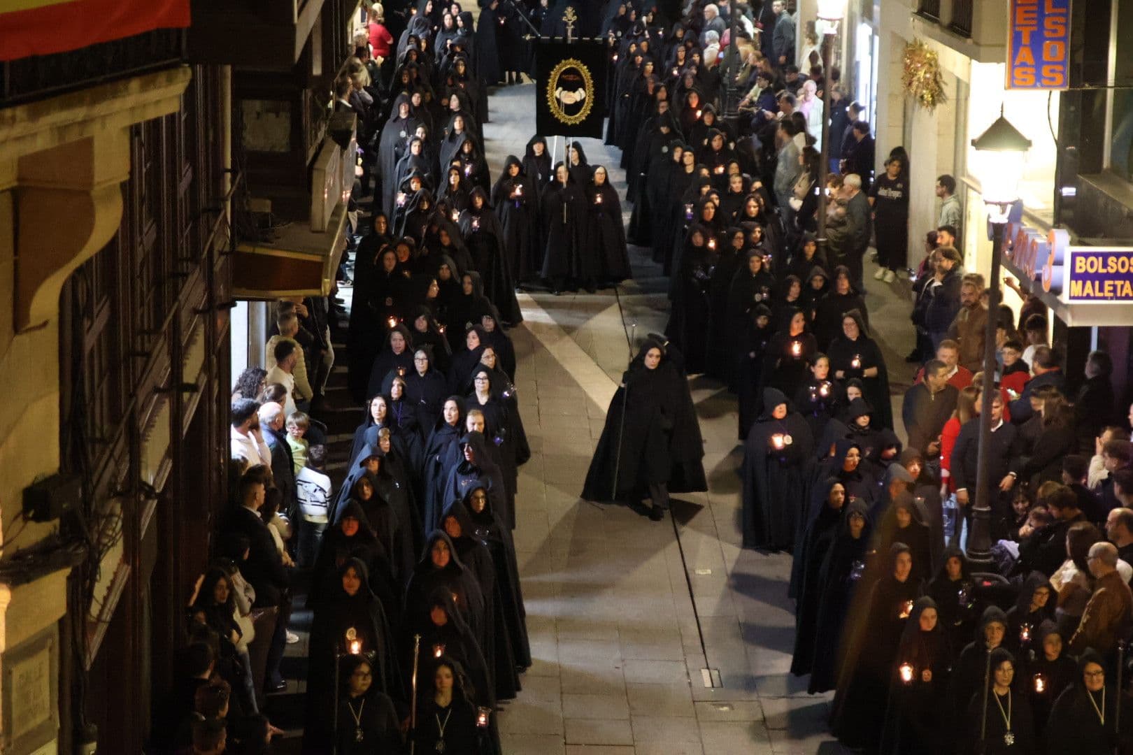 (15) GALERÍA | Revive en imágenes la procesión de la Soledad