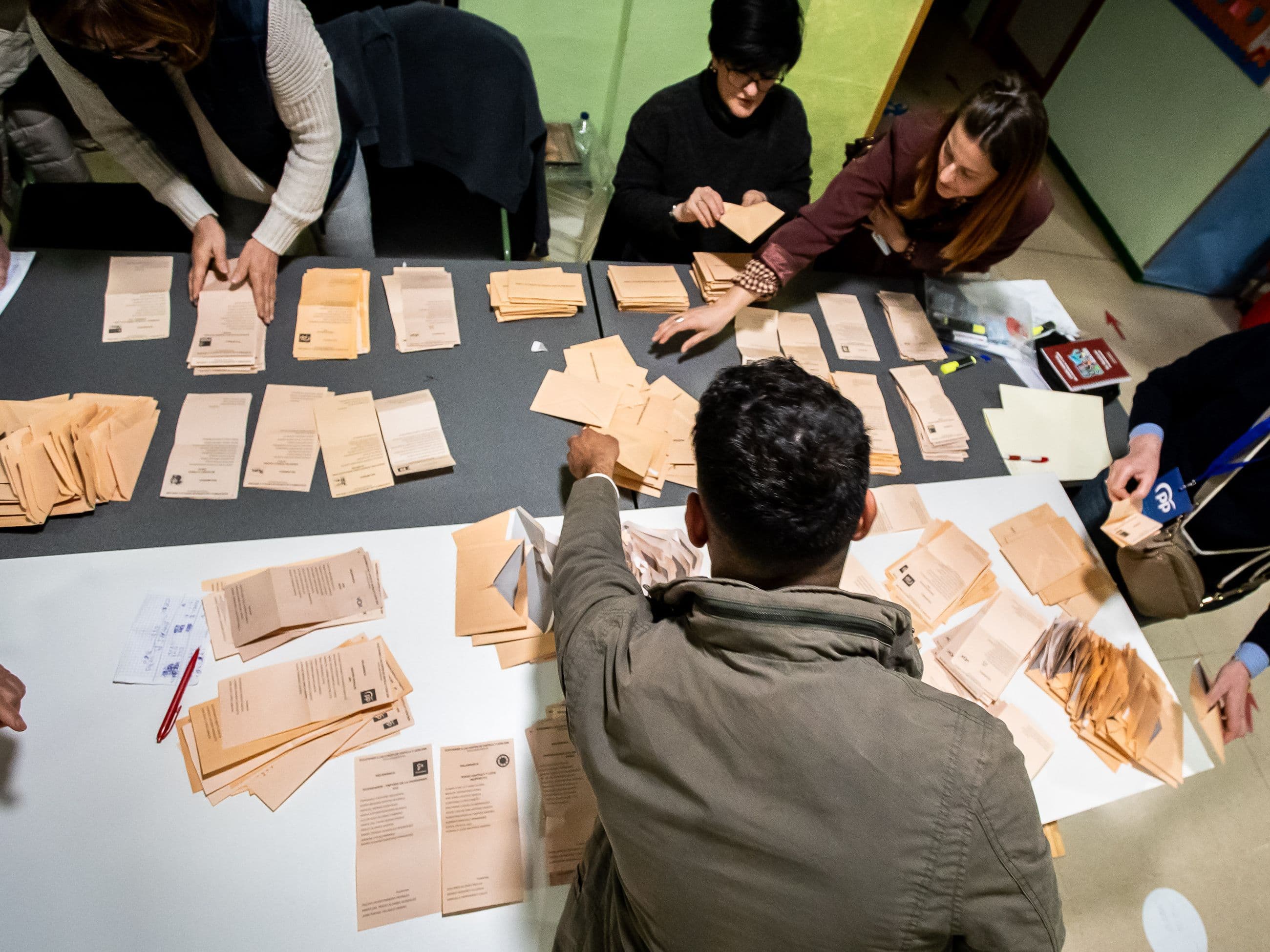 Recuento de votos en un colegio electoral | Jose Vicente