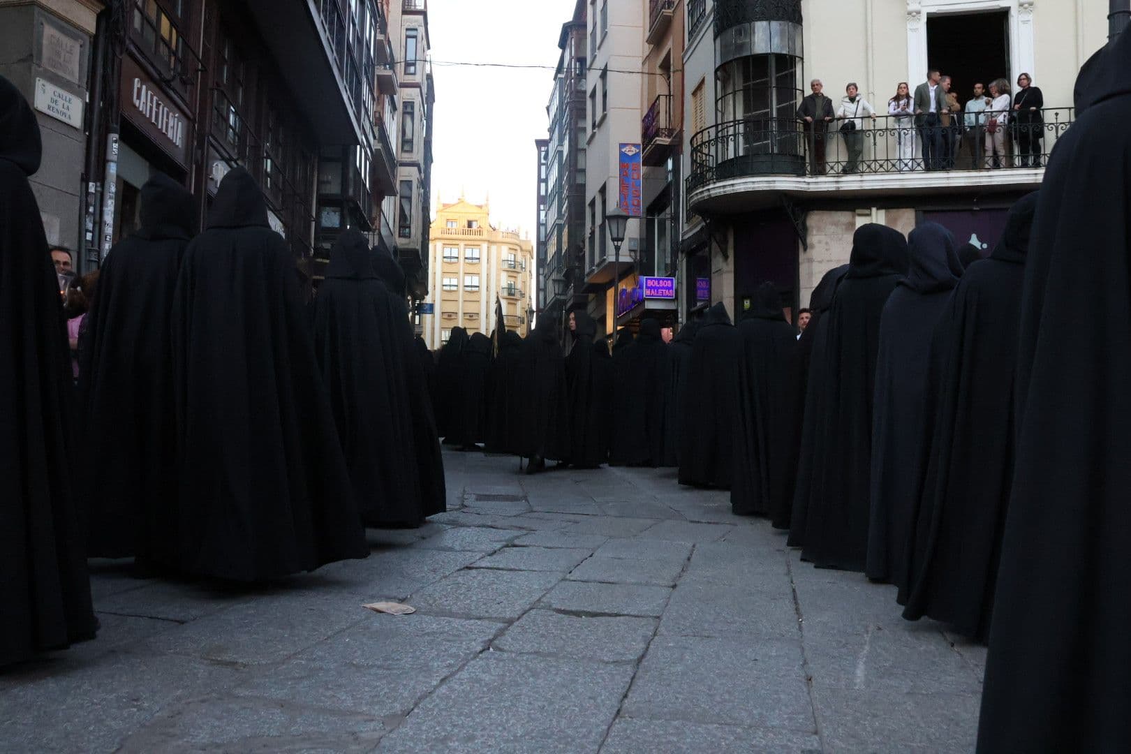 (100) GALERÍA | Revive en imágenes la procesión de la Soledad