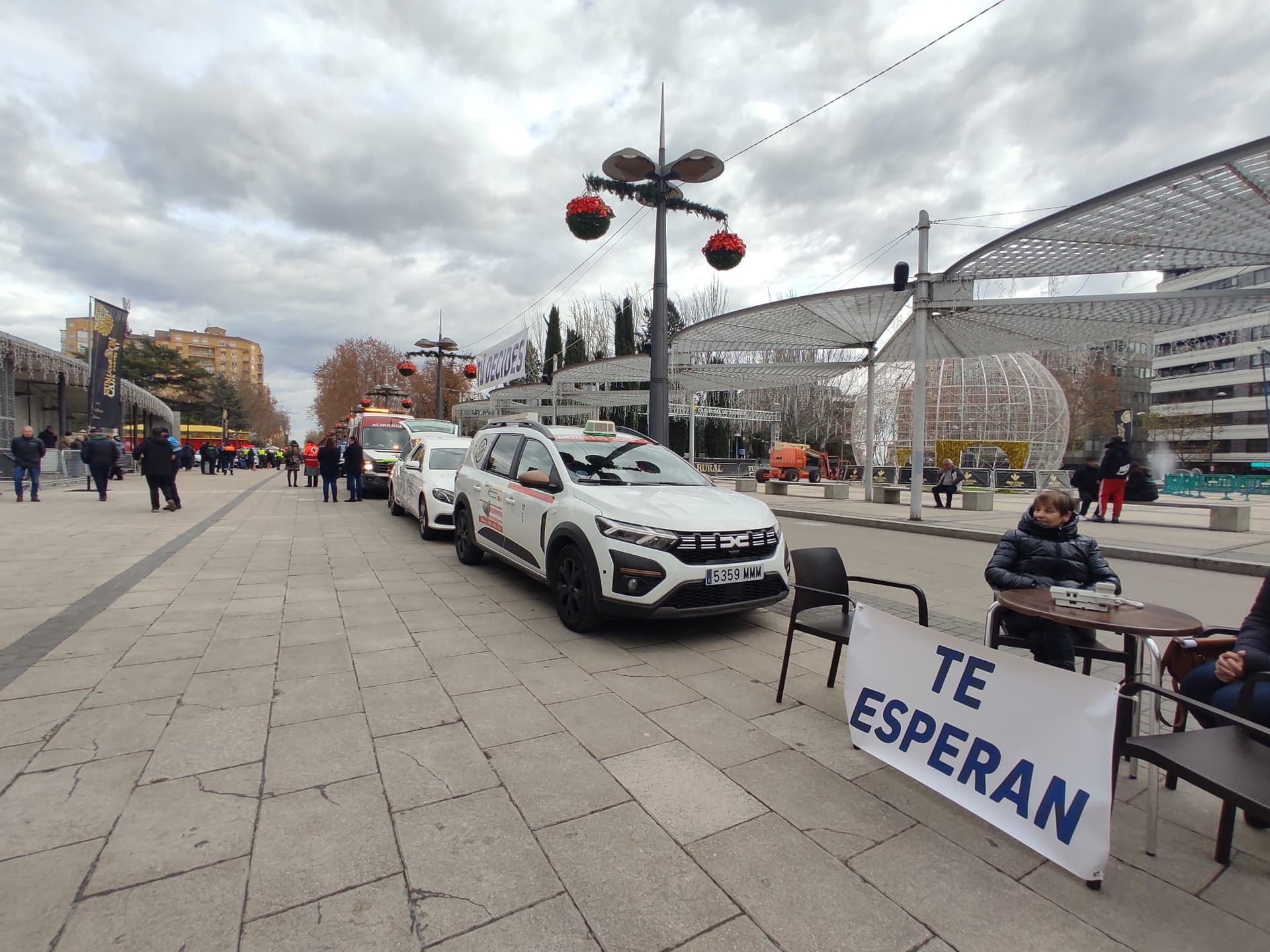 (1) GALERÍA | Simulacro de un accidente de tráfico por positivo en alcohol y drogas en La Marina