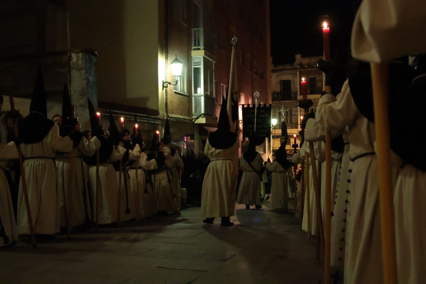 (37) GALERÍA | Revive en imágenes la procesión de Nuestra Madre