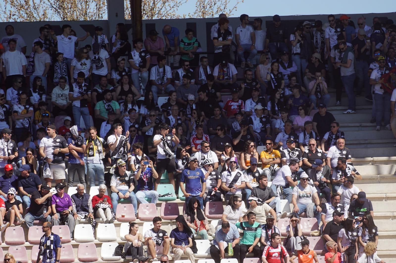 (4) GALERÍA | El Ruta de la Plata vibra con el derbi entre Zamora CF y Unionistas de Salamanca