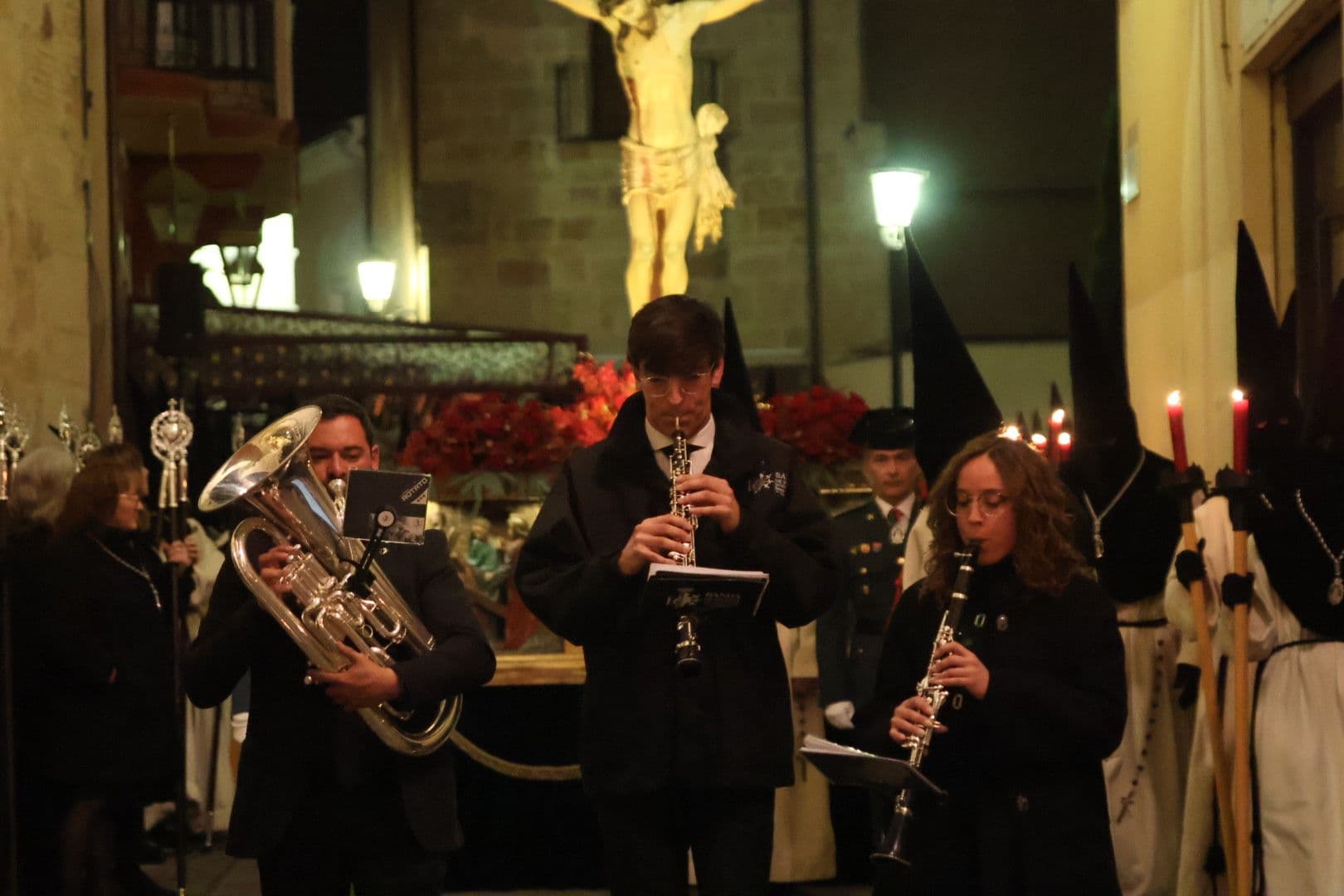 (42) GALERÍA | Revive en imágenes la procesión de Nuestra Madre
