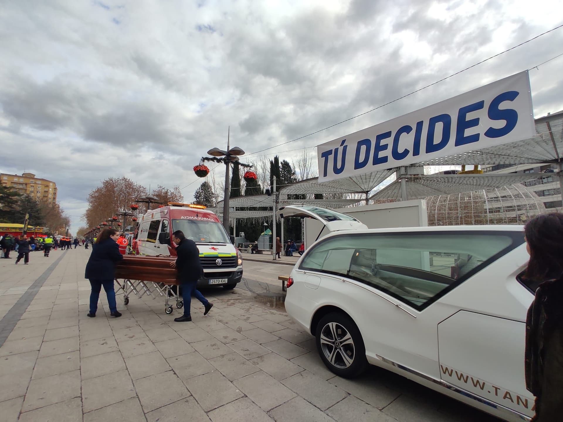 (3) GALERÍA | Simulacro de un accidente de tráfico por positivo en alcohol y drogas en La Marina