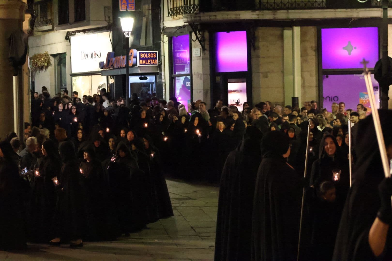 (26) GALERÍA | Revive en imágenes la procesión de la Soledad