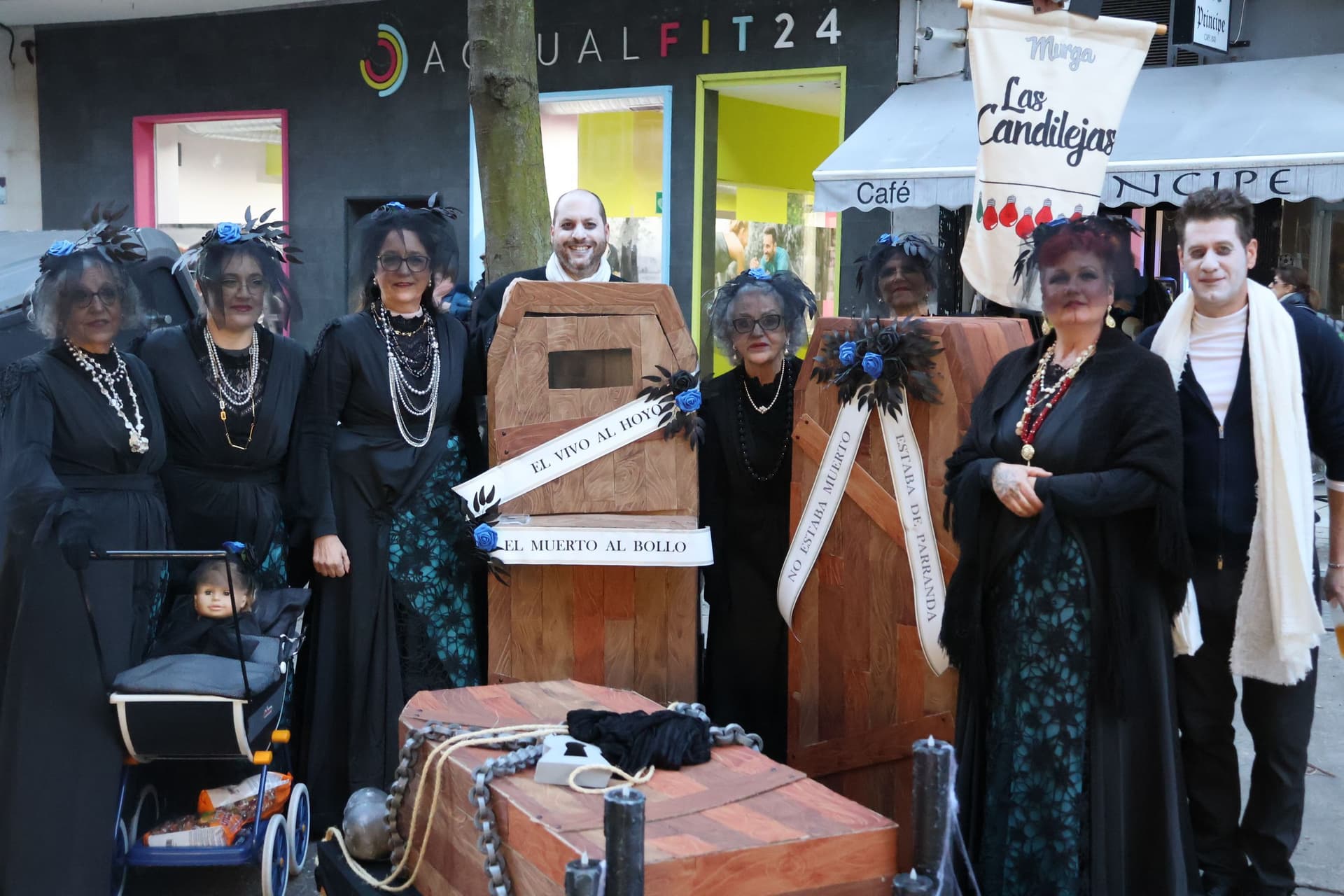 (31) GALERÍA | Segundo desfile, mismo entusiasmo: Zamora se vuelve a disfrazar de Carnaval