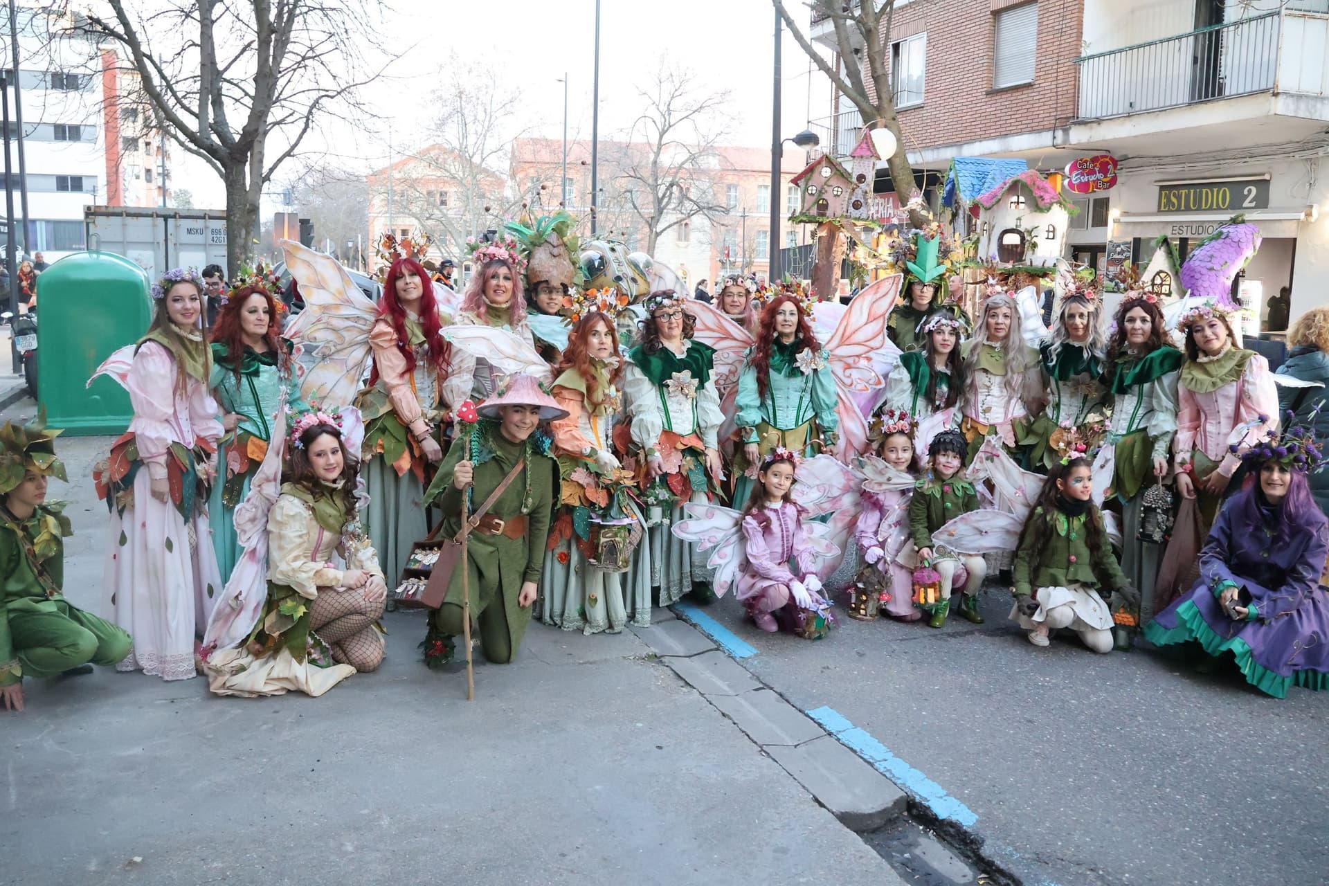 (35) GALERÍA | Segundo desfile, mismo entusiasmo: Zamora se vuelve a disfrazar de Carnaval