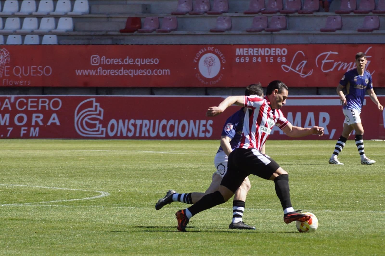 (11) GALERÍA | Revive en imágenes el derbi entre el Zamora CF y Unionistas de Salamanca