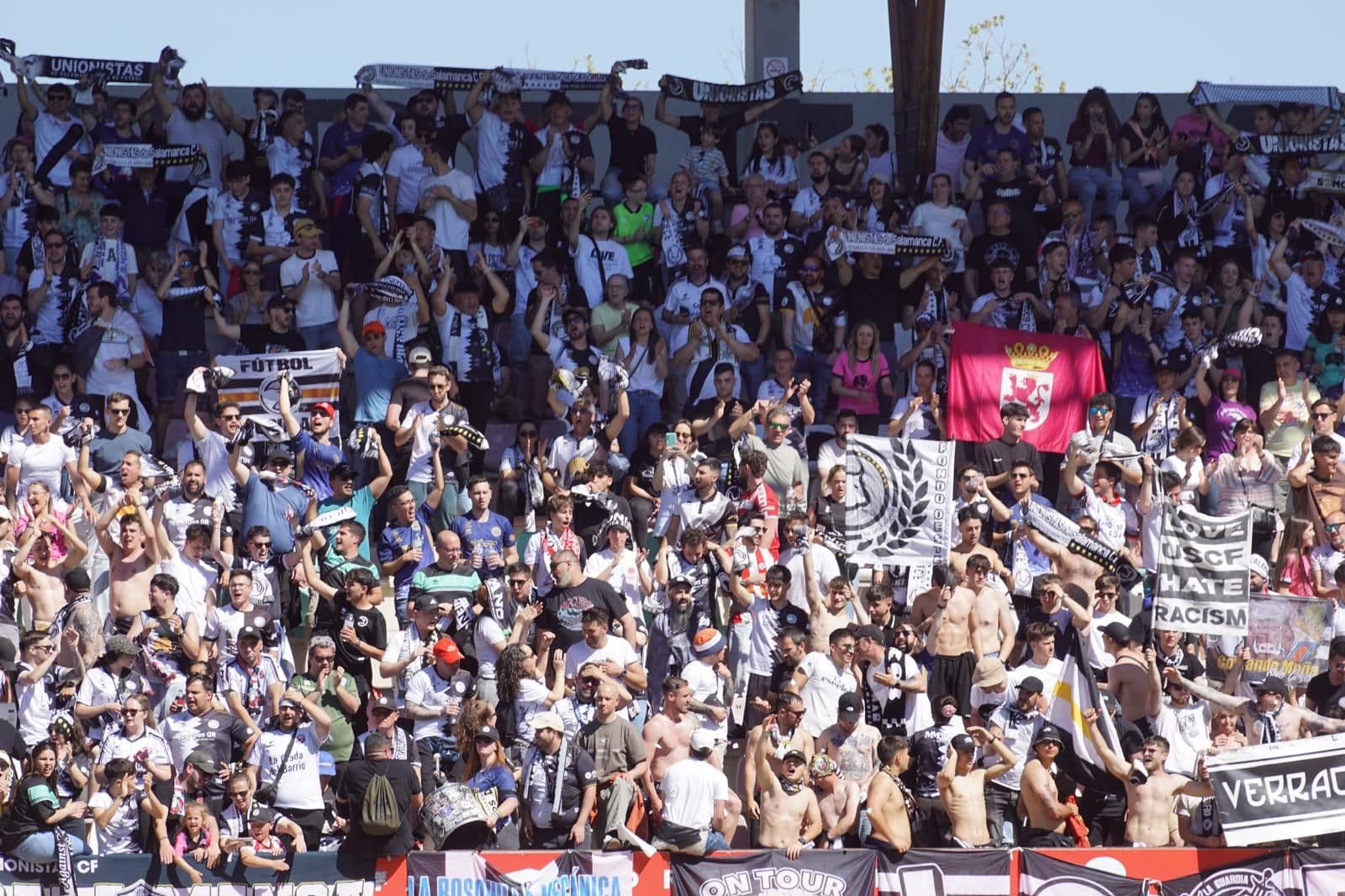 (15) GALERÍA | Revive en imágenes el derbi entre el Zamora CF y Unionistas de Salamanca