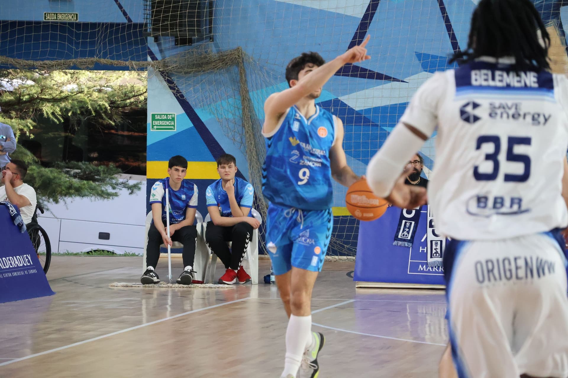 (22) GALERÍA | El encuentro entre el CB Zamora y el Flexicar Fuenlabrada, en imágenes