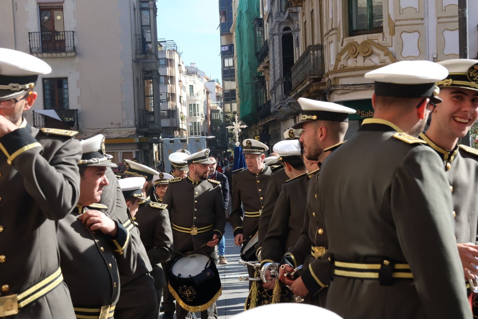 (38) GALERÍA | Revive en imágenes la procesión de la Santísima Resurrección