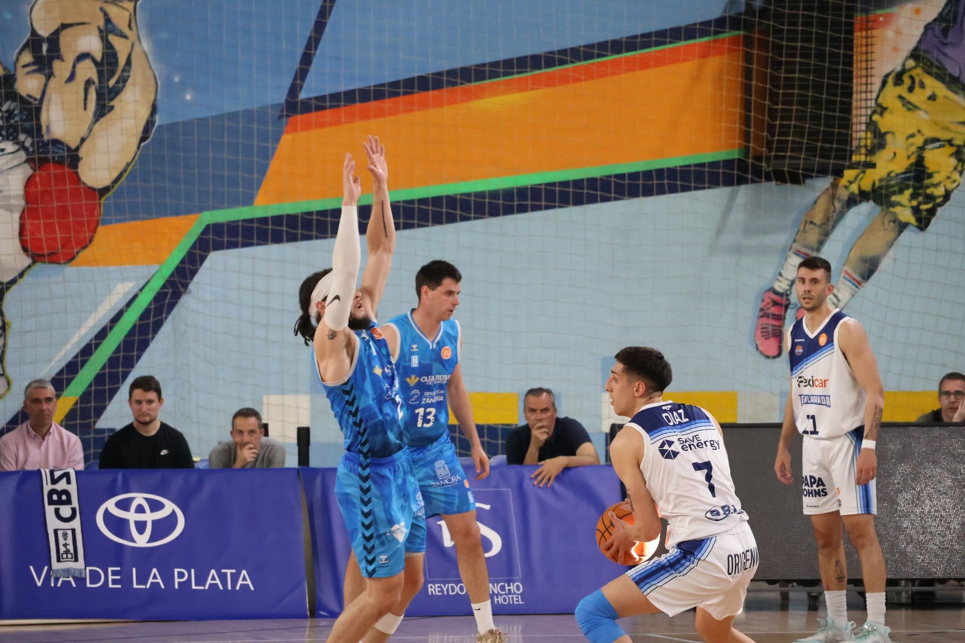 (9) GALERÍA | El encuentro entre el CB Zamora y el Flexicar Fuenlabrada, en imágenes