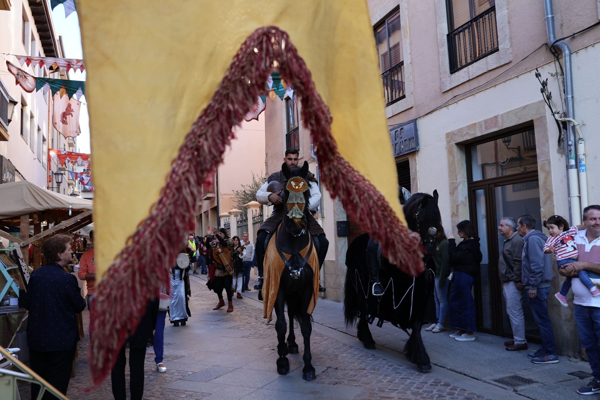 (13) GALERÍA | Desfile inaugural Mercado Medieval de Zamora