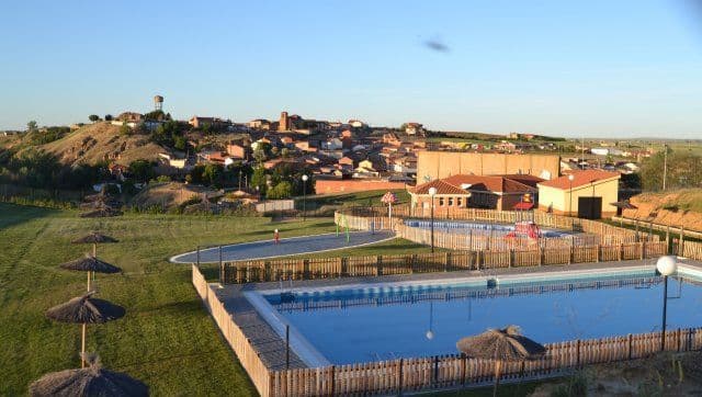 Piscinas Castrogonzalo. Foto Ayuntamiento