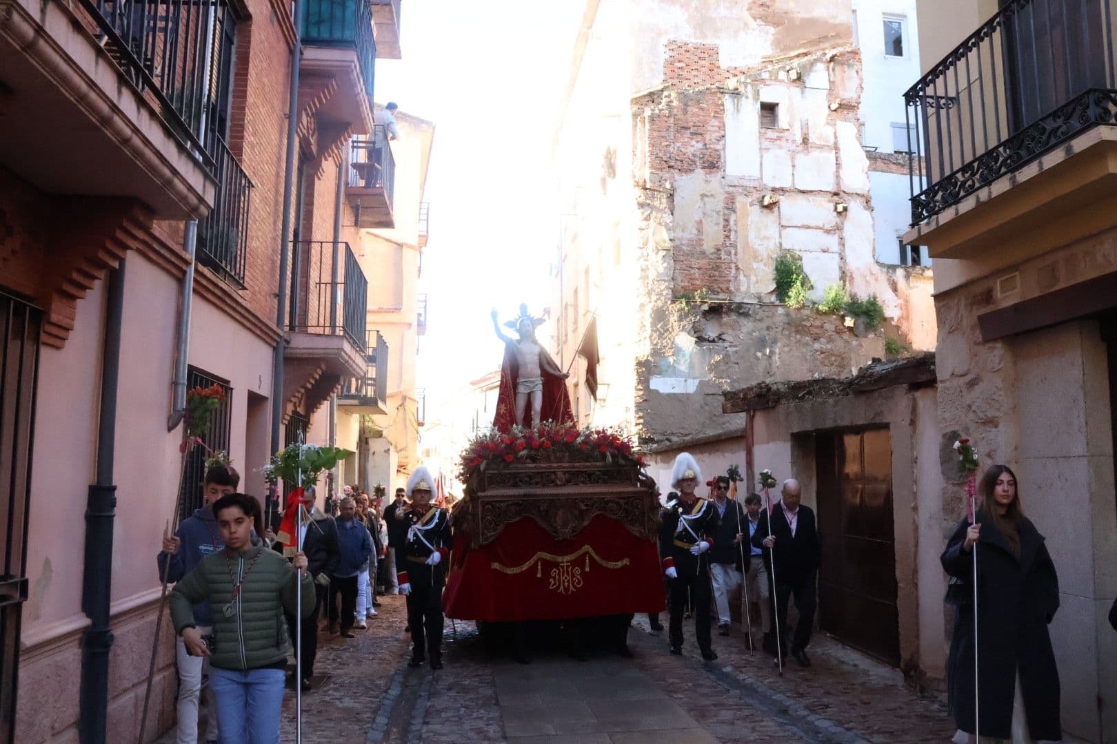 (14) GALERÍA | Revive en imágenes la procesión de la Santísima Resurrección