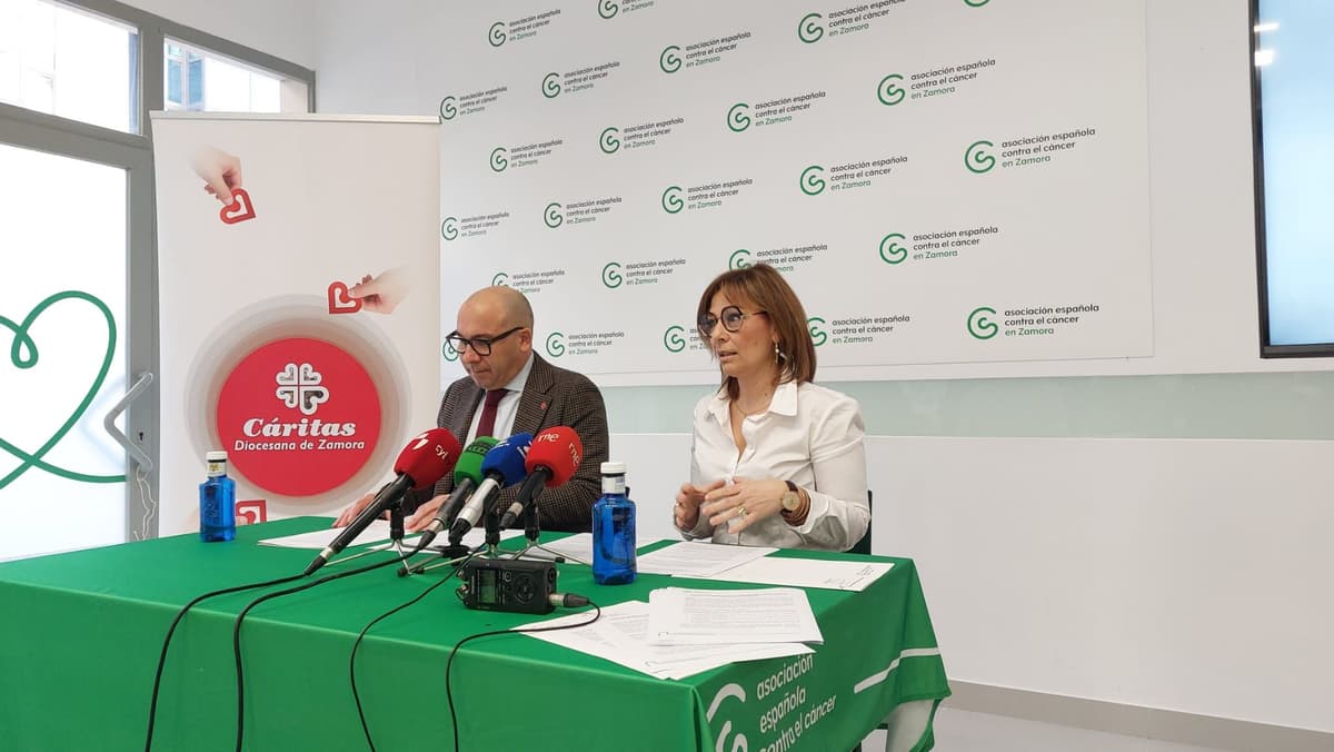 Convenio entre la AECC Zamora y Cáritas