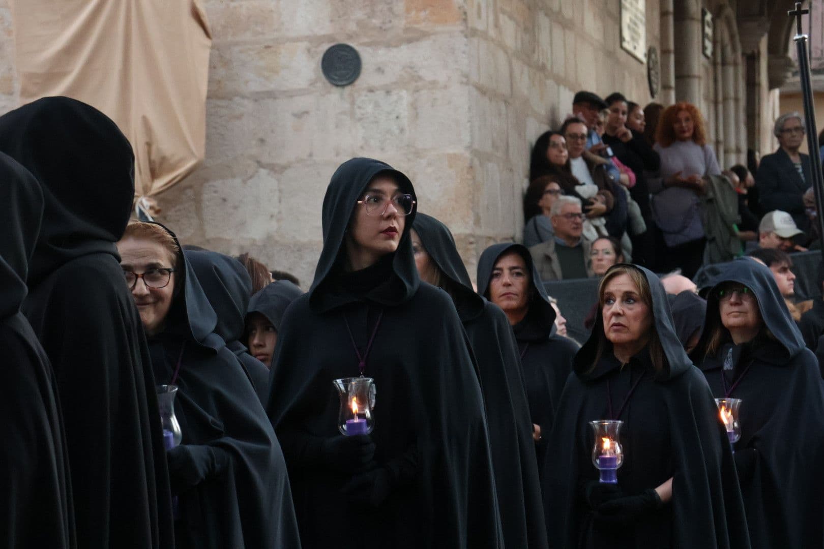 (97) GALERÍA | Revive en imágenes la procesión de la Soledad