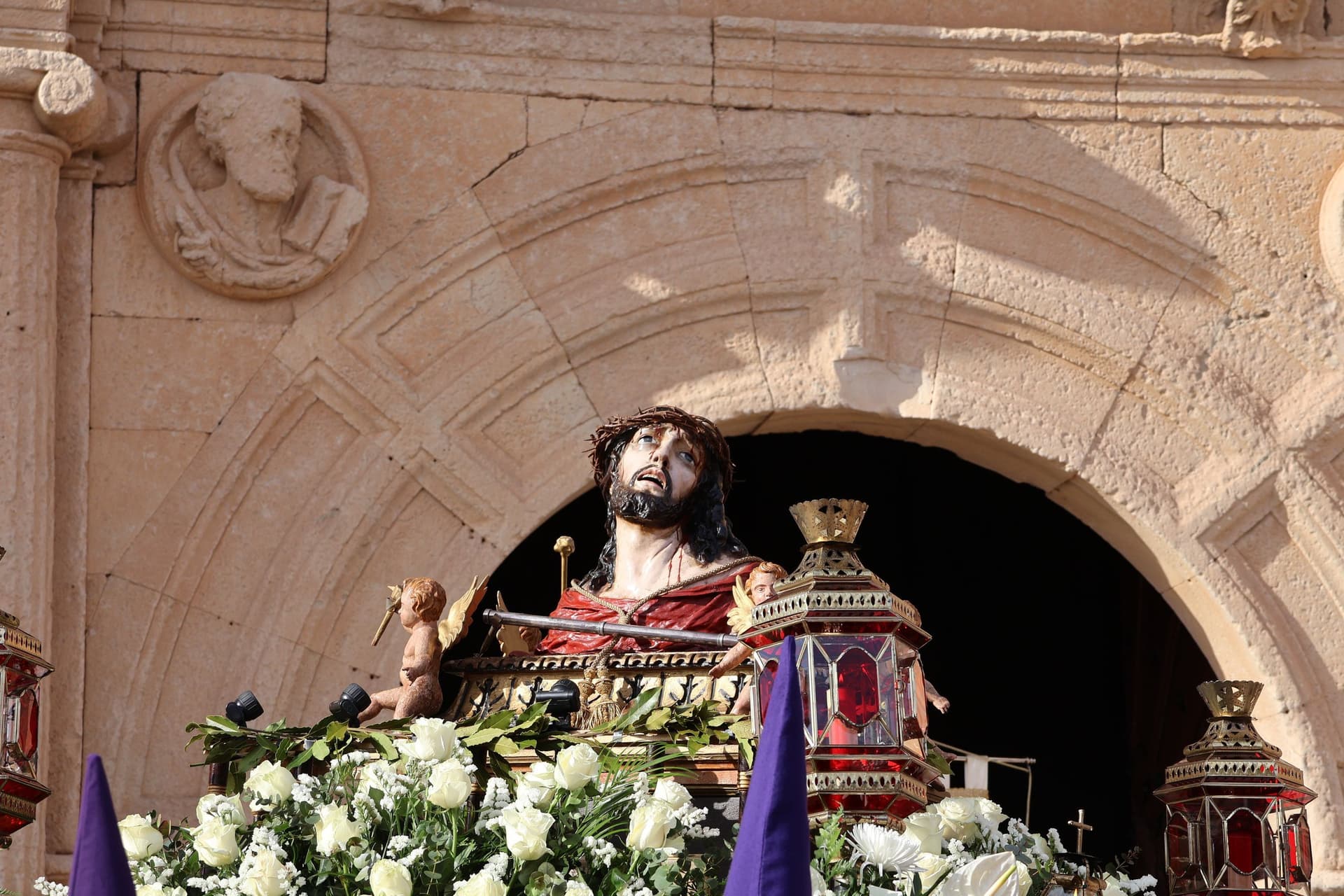 (95) GALERÍA | Revive en imágenes la procesión del Santo Entierro en Fuentesaúco
