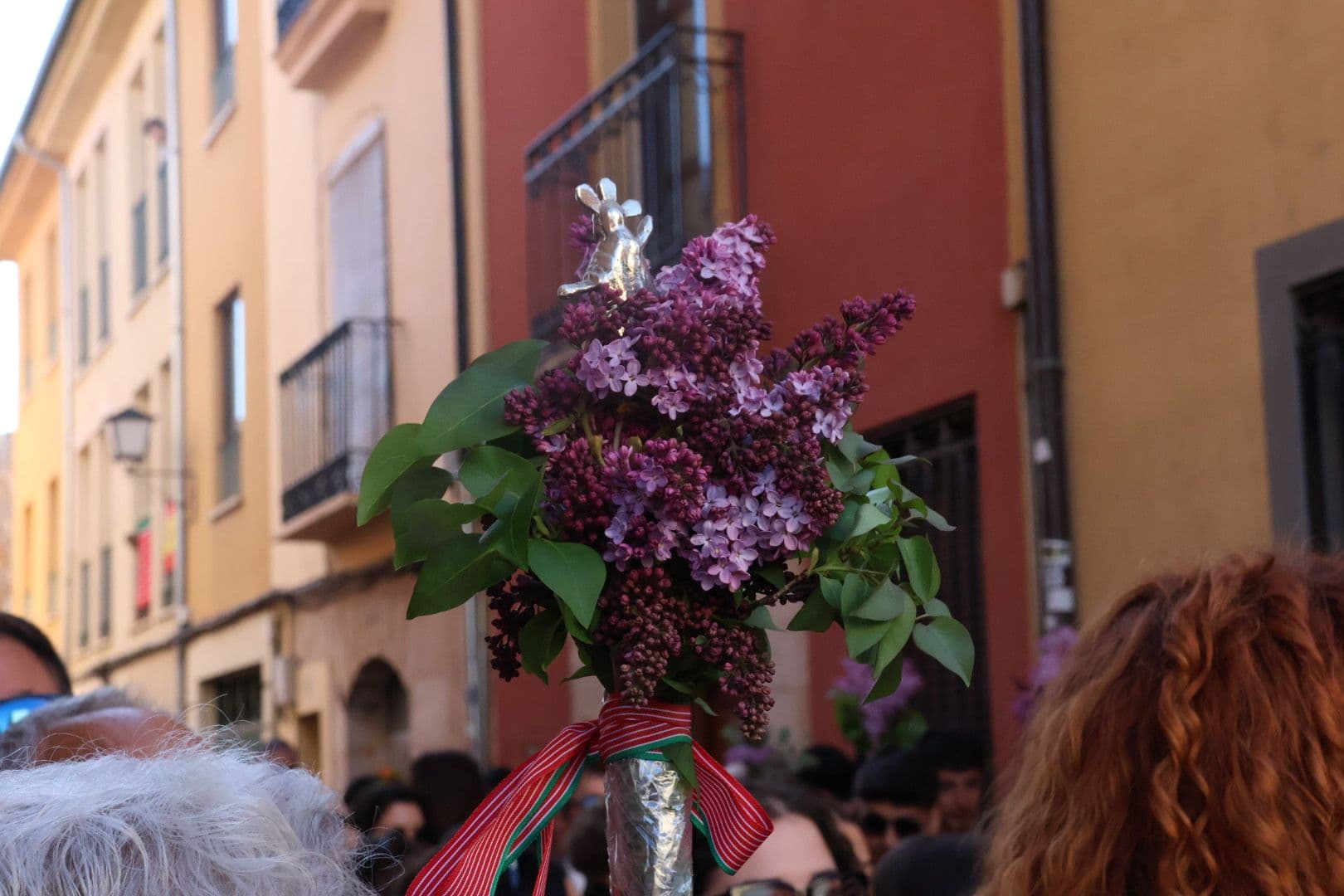 (24) GALERÍA | Revive en imágenes la procesión de la Santísima Resurrección