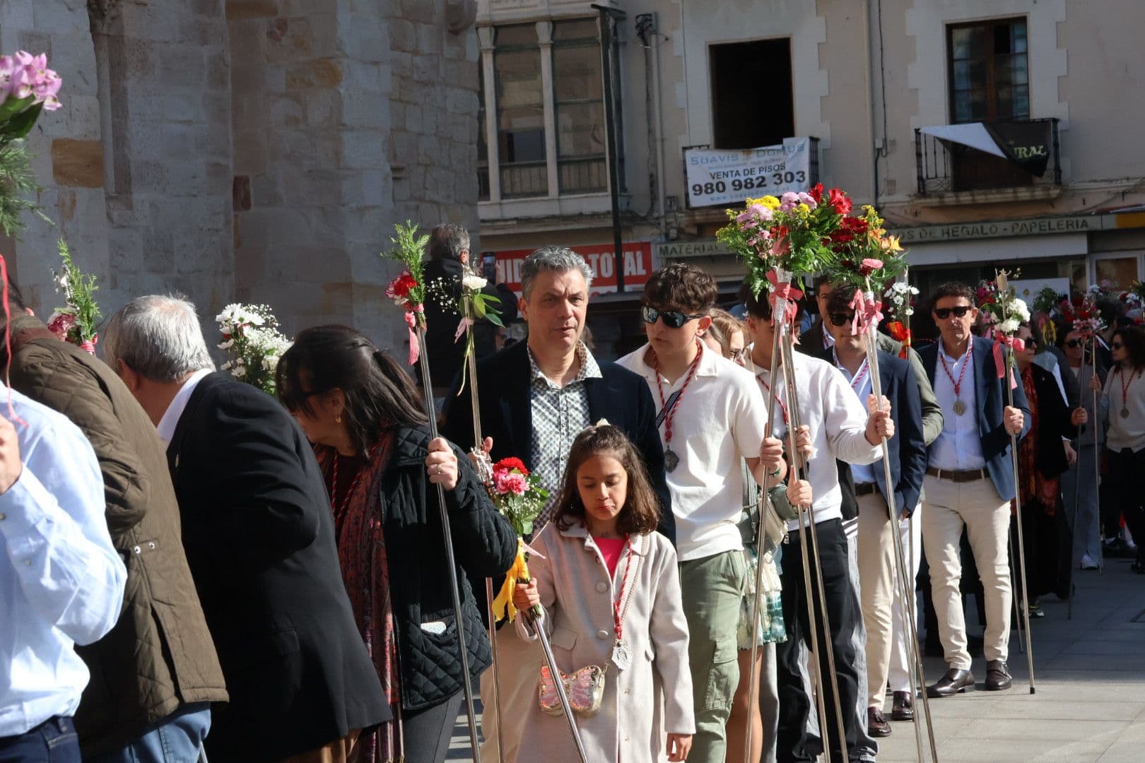(48) GALERÍA | Revive en imágenes la procesión de la Santísima Resurrección