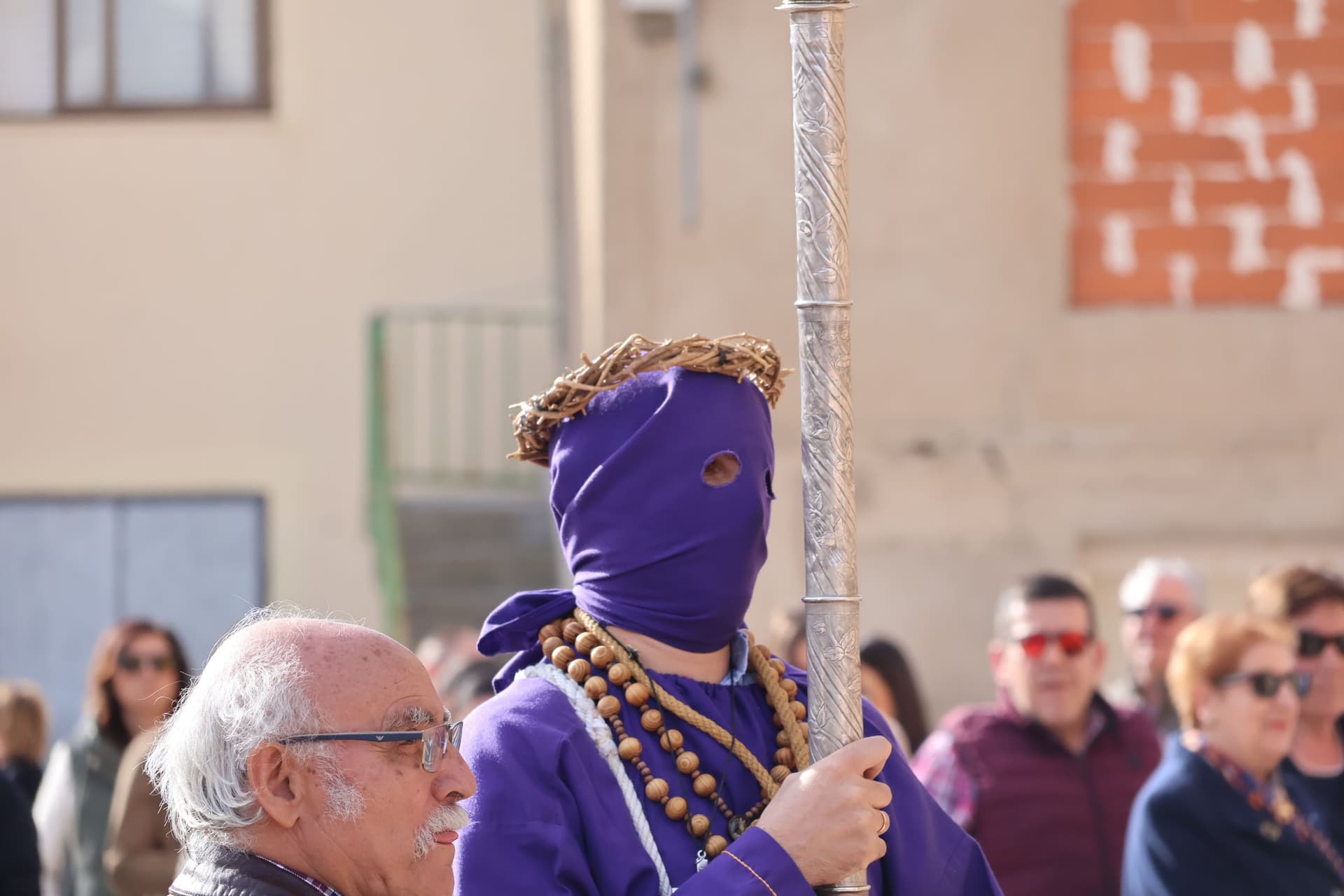 (19) GALERÍA | Revive en imágenes la procesión del Santo Entierro en Fuentesaúco