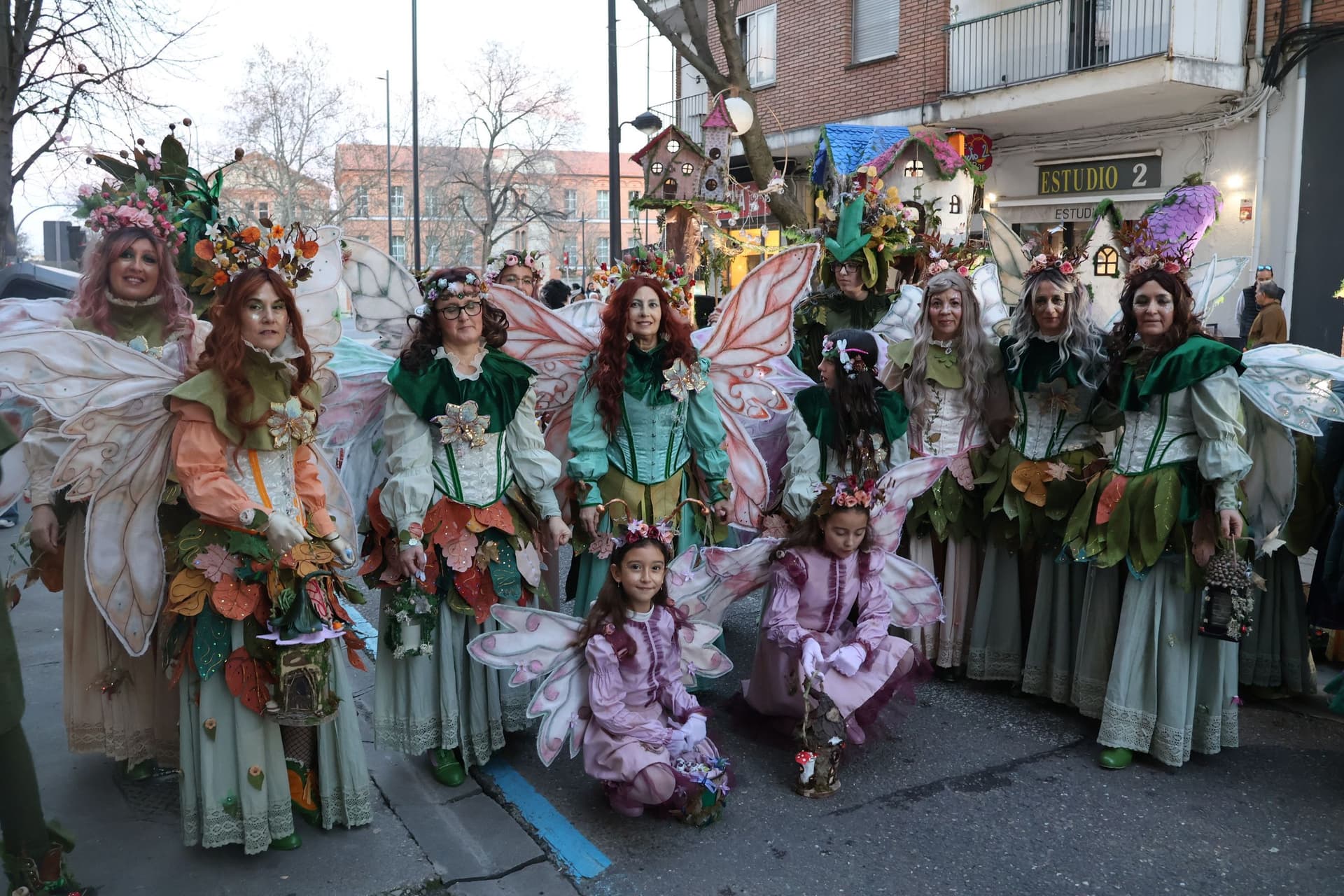 (34) GALERÍA | Segundo desfile, mismo entusiasmo: Zamora se vuelve a disfrazar de Carnaval