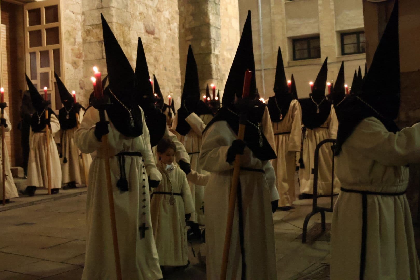 (34) GALERÍA | Revive en imágenes la procesión de Nuestra Madre