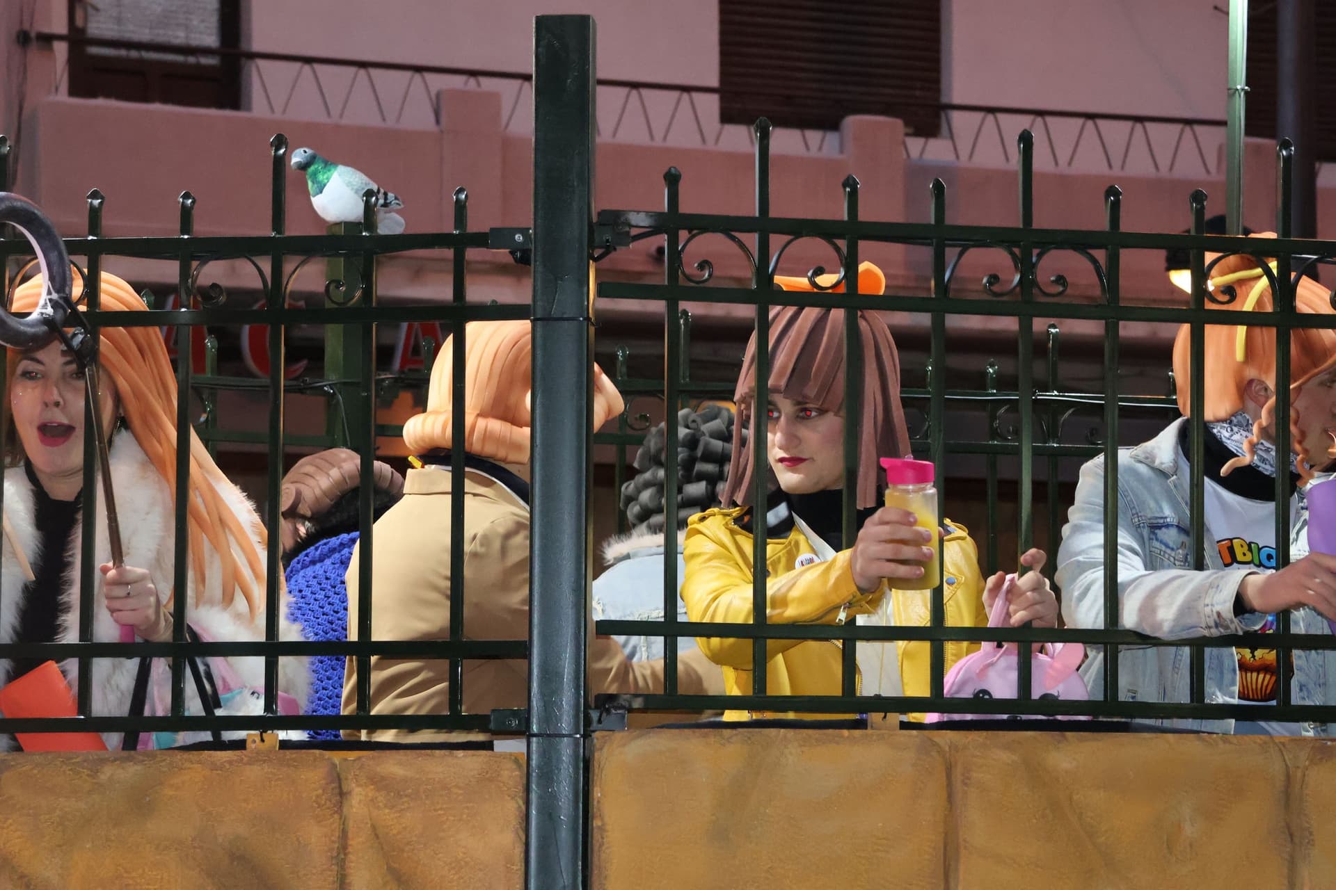 (43) GALERÍA | Segundo desfile, mismo entusiasmo: Zamora se vuelve a disfrazar de Carnaval