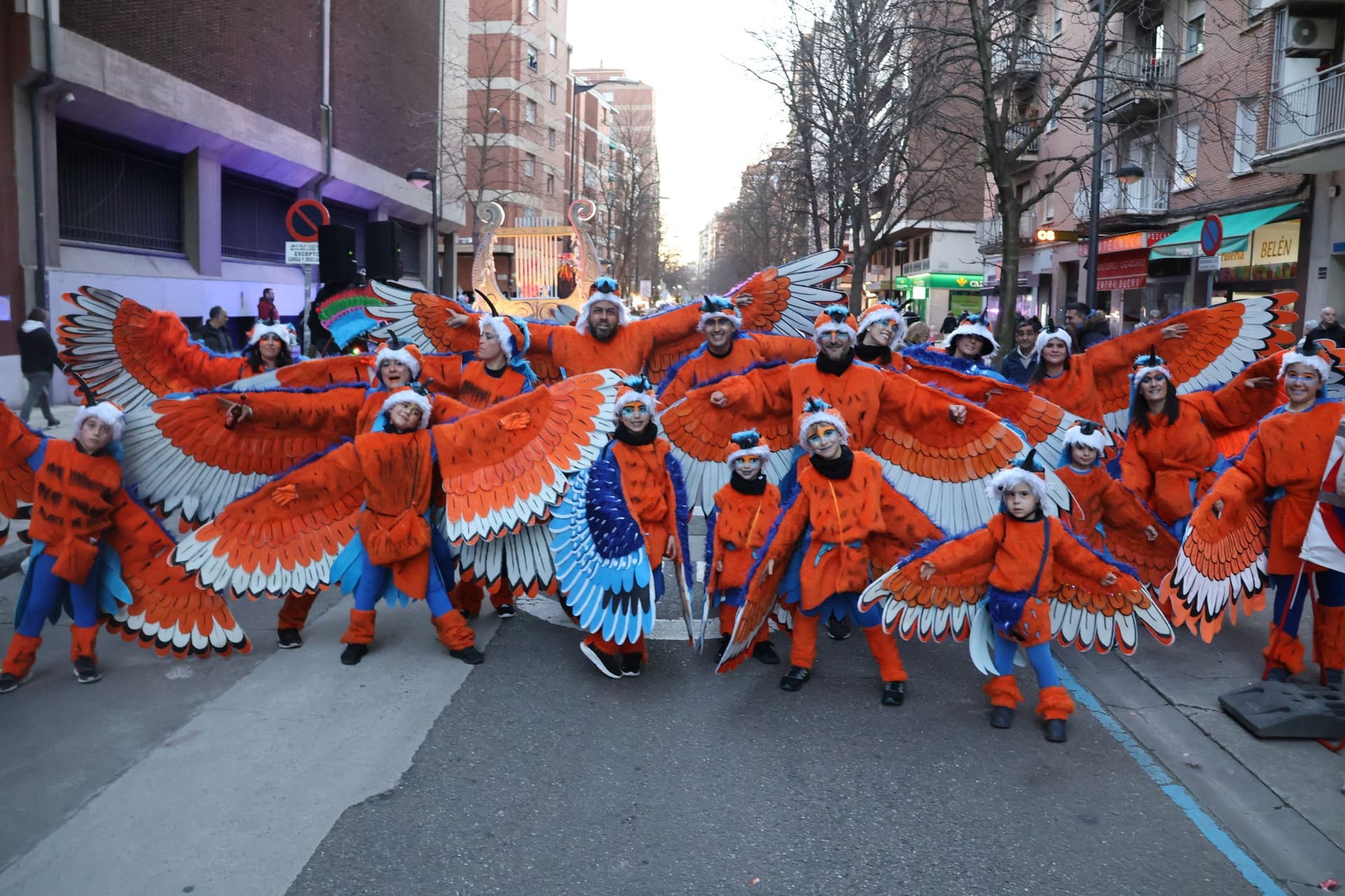 (39) GALERÍA | Segundo desfile, mismo entusiasmo: Zamora se vuelve a disfrazar de Carnaval