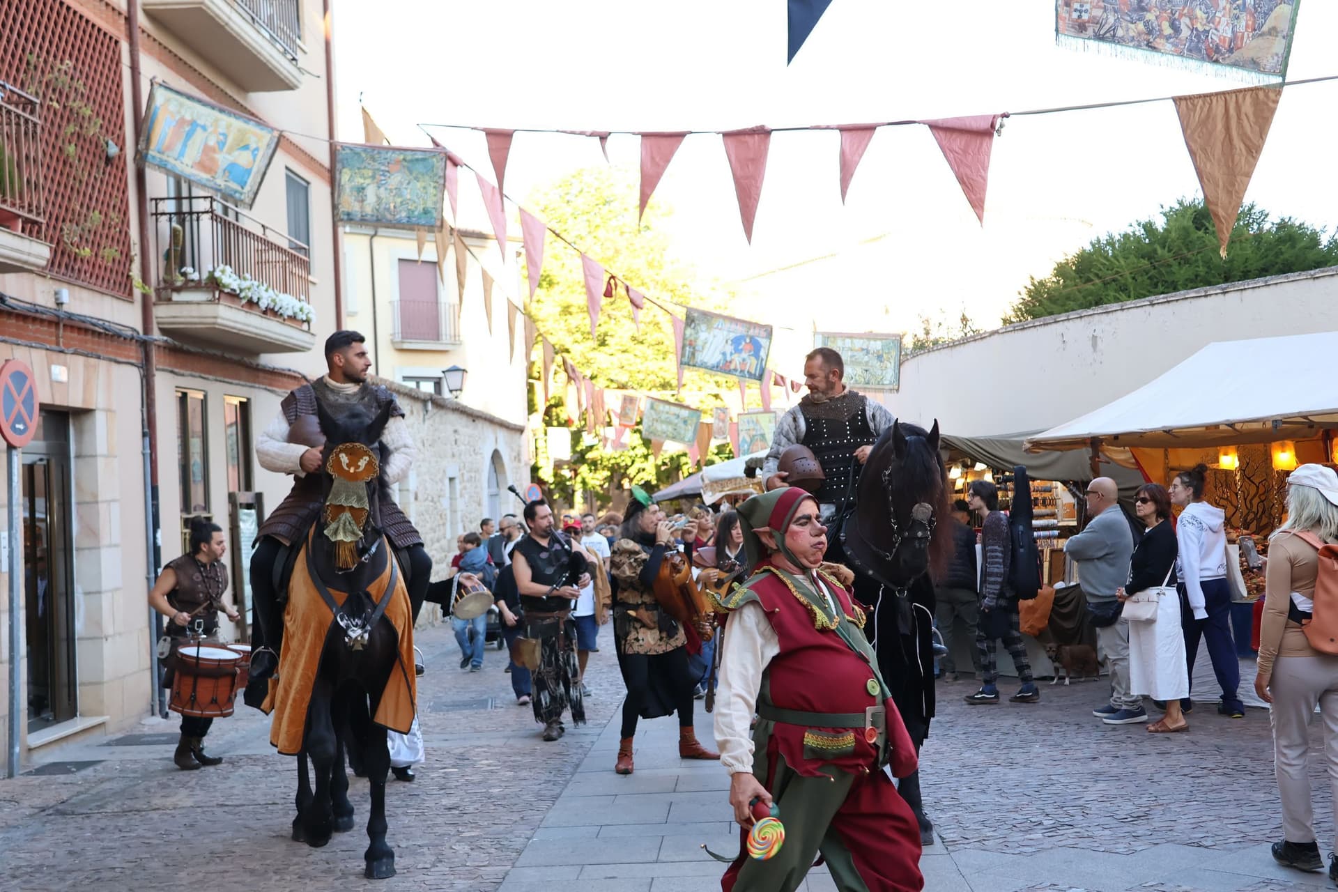 (27) GALERÍA | Desfile inaugural Mercado Medieval de Zamora