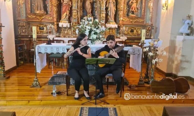 Dúo Amoris en Villaferrueña. FOTO: BenaventeDigital