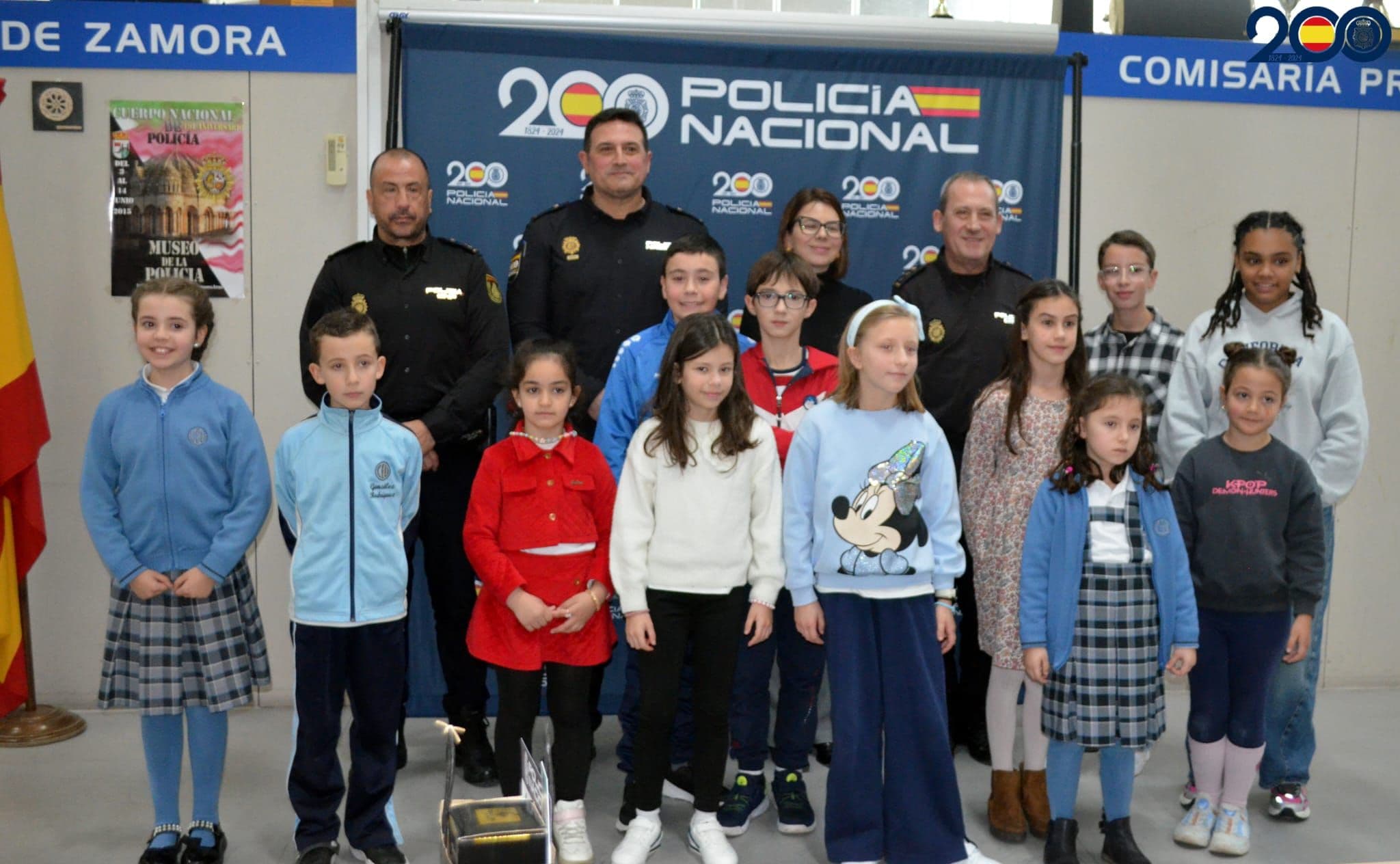 Premios de dibujo de la Policía Nacional en Zamora