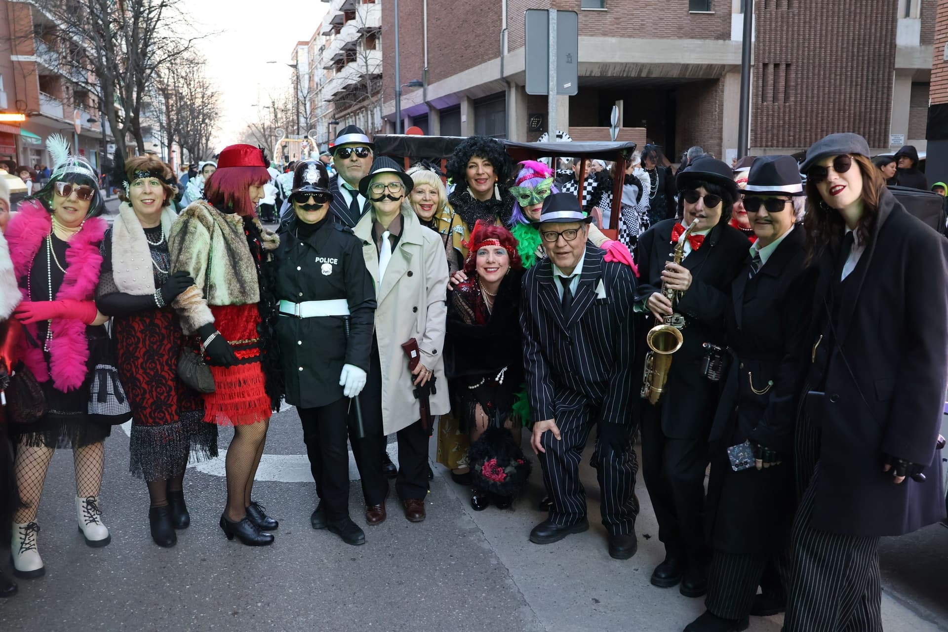 (19) GALERÍA | Segundo desfile, mismo entusiasmo: Zamora se vuelve a disfrazar de Carnaval