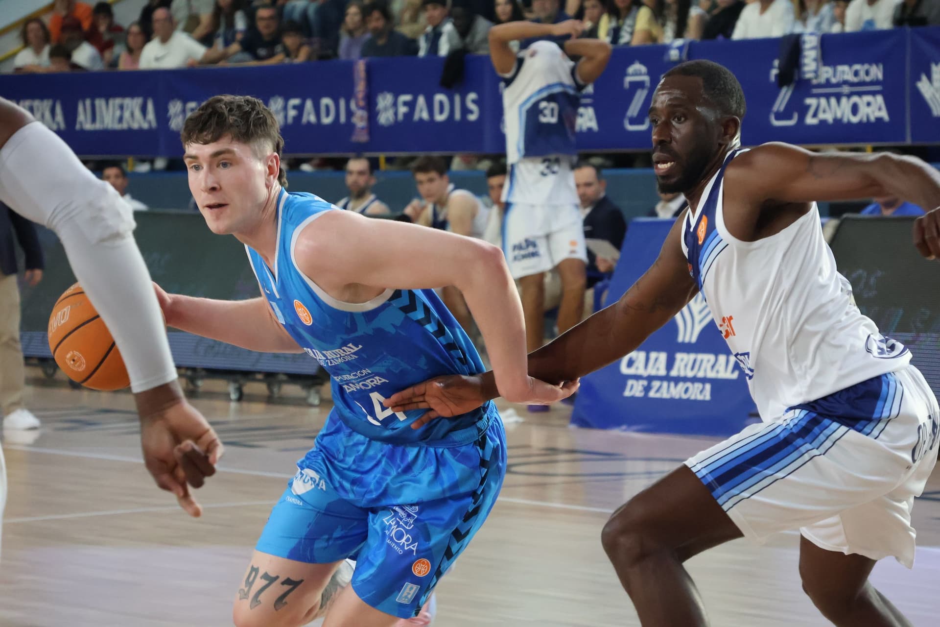 (39) GALERÍA | El encuentro entre el CB Zamora y el Flexicar Fuenlabrada, en imágenes