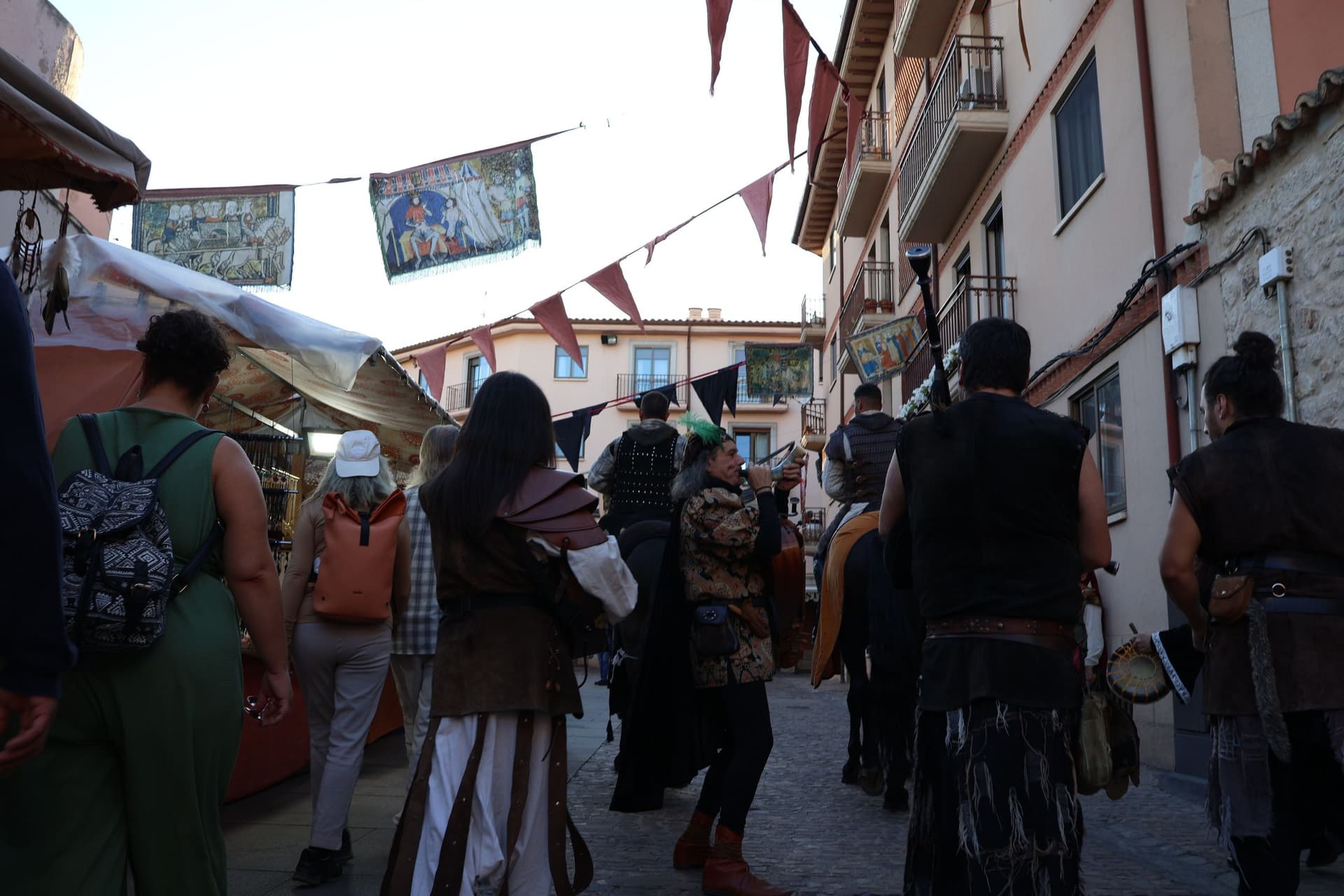 (25) GALERÍA | Desfile inaugural Mercado Medieval de Zamora