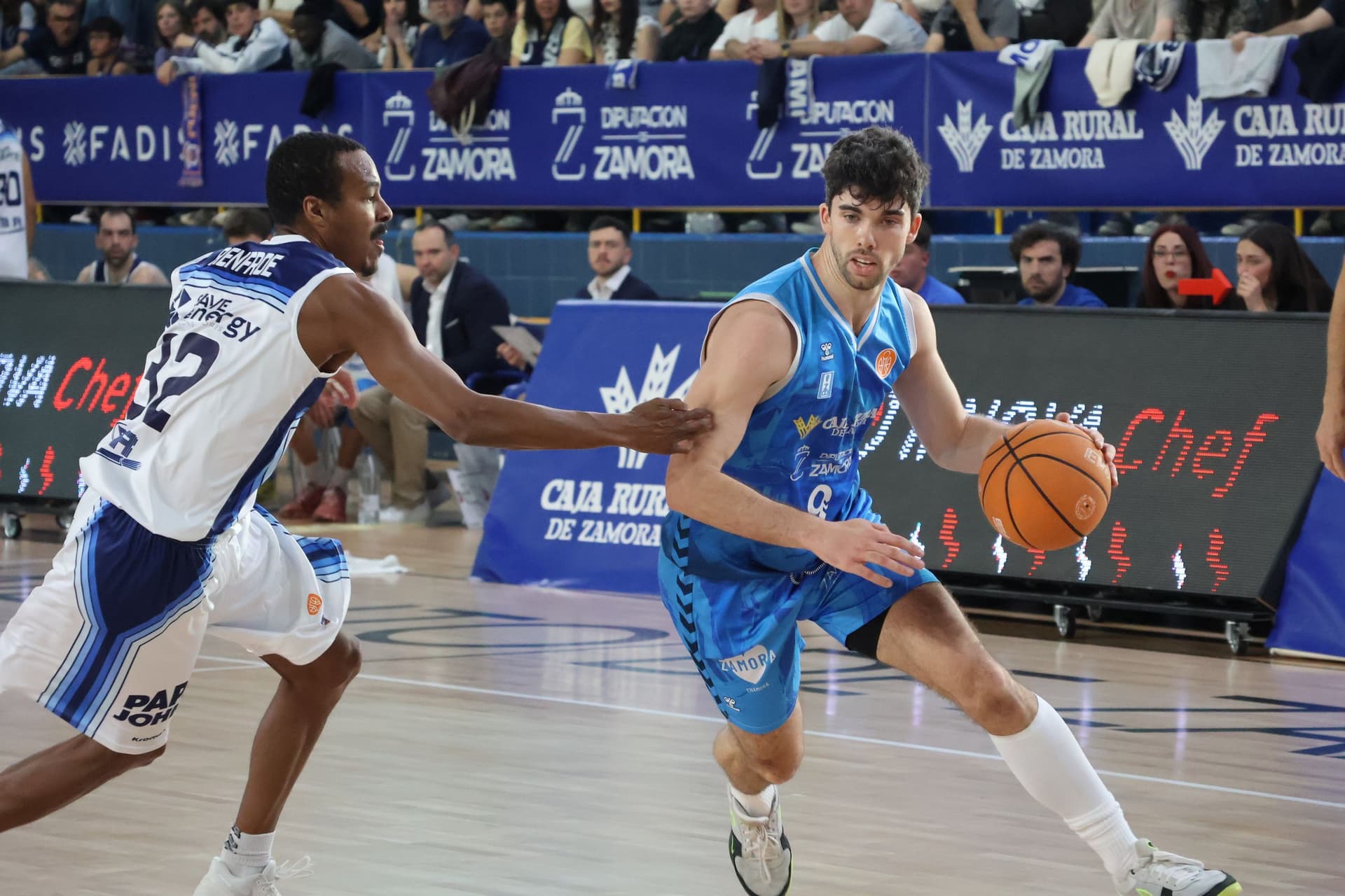 (40) GALERÍA | El encuentro entre el CB Zamora y el Flexicar Fuenlabrada, en imágenes