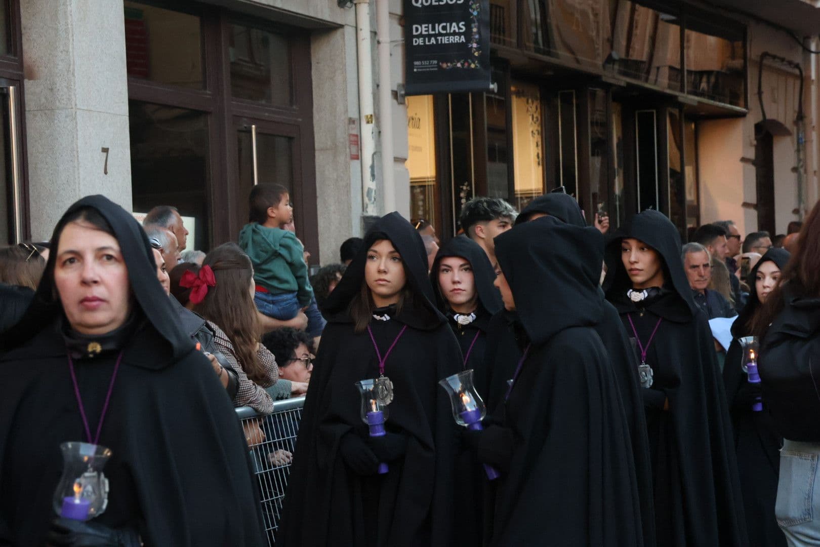 (78) GALERÍA | Revive en imágenes la procesión de la Soledad