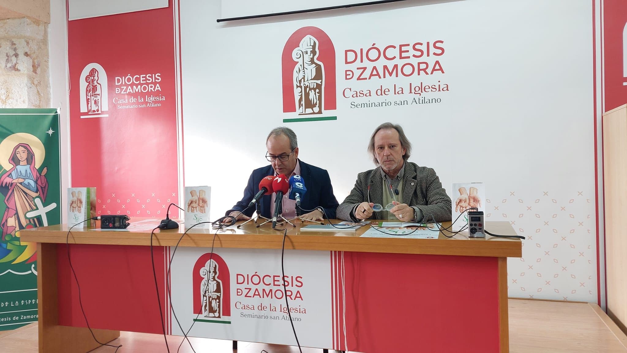 De la poesía a la Esperanza