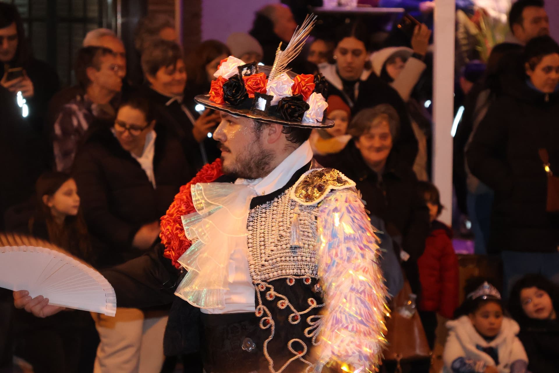(9) GALERÍA | Segundo desfile, mismo entusiasmo: Zamora se vuelve a disfrazar de Carnaval