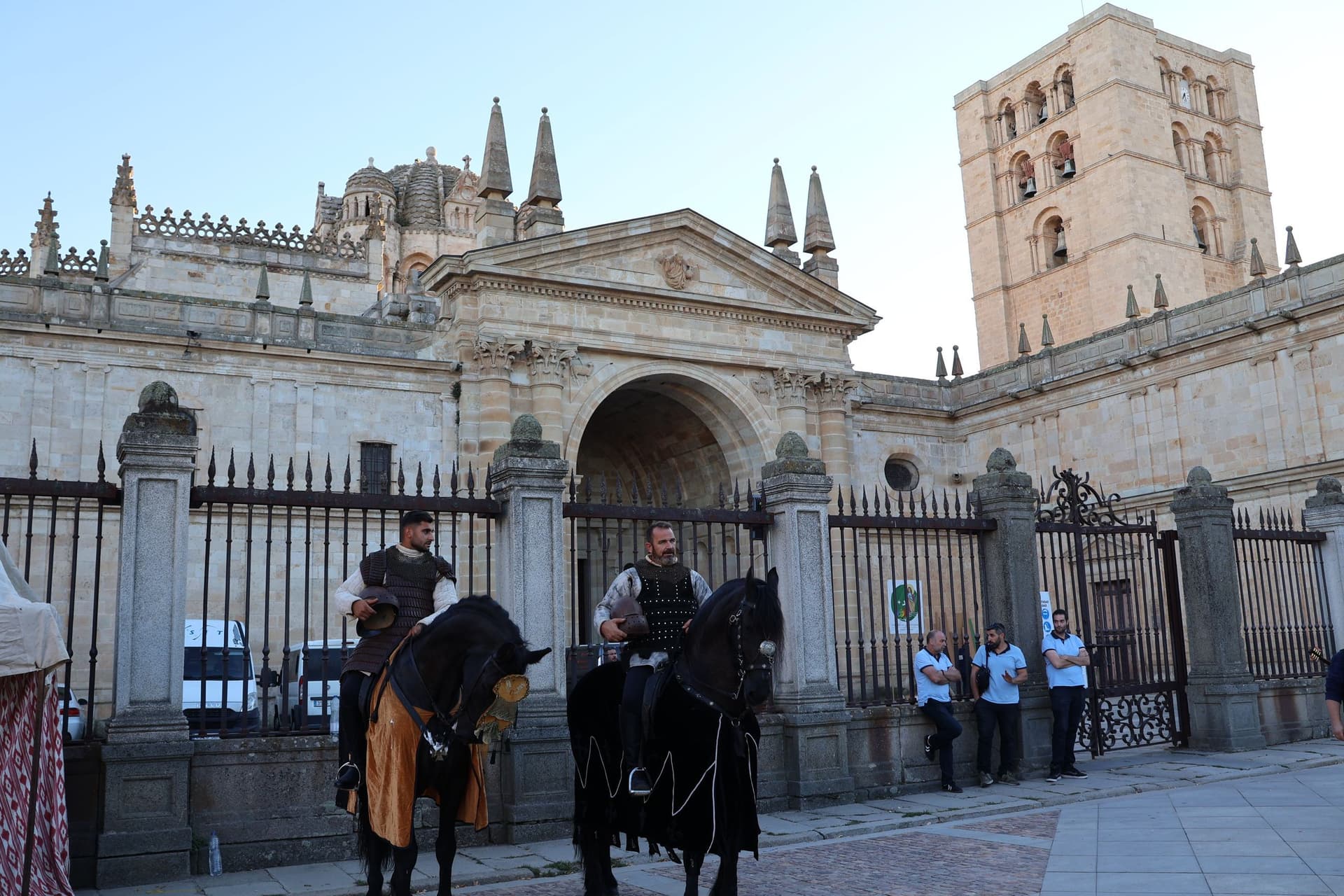 (43) GALERÍA | Desfile inaugural Mercado Medieval de Zamora