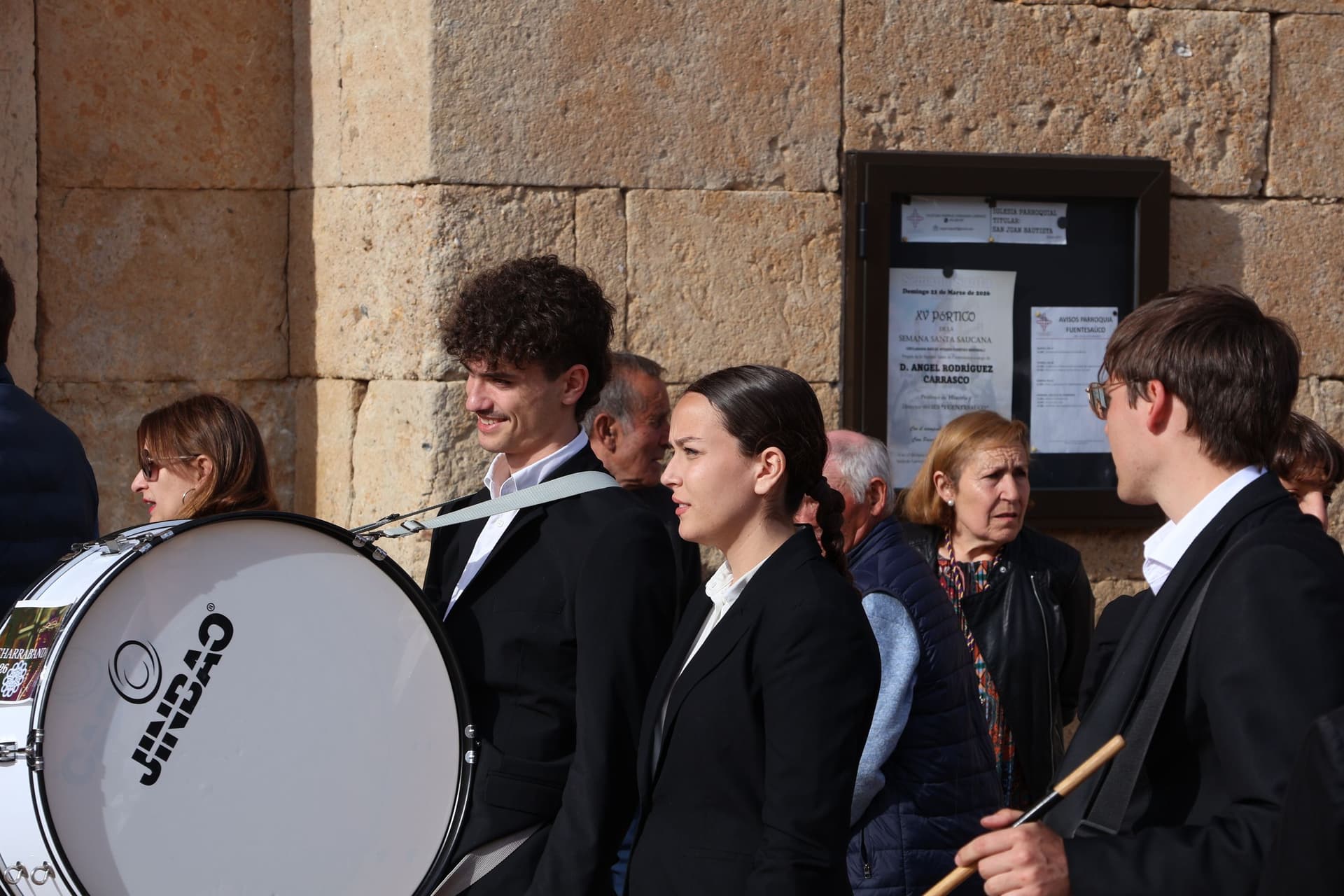 (22) GALERÍA | Revive en imágenes la procesión del Santo Entierro en Fuentesaúco